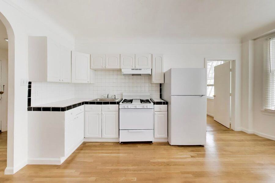 666 Ofarrell St #34 - Photo 4 of 20