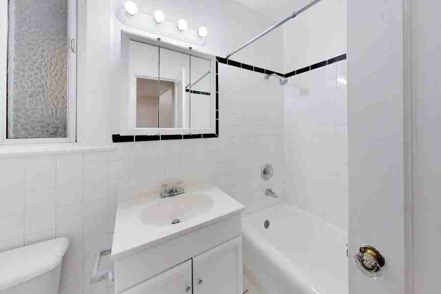 666 Ofarrell St #34 - Photo 5 of 20