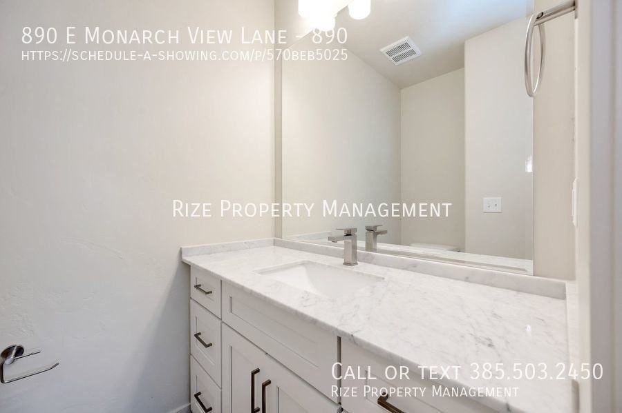 890 E Monarch View Ln #890 - Photo 4 of 17