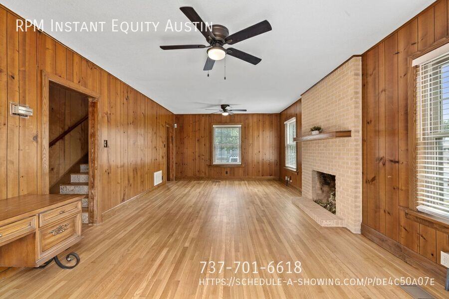 1013 E 38th 1/2 St - Photo 5 of 33