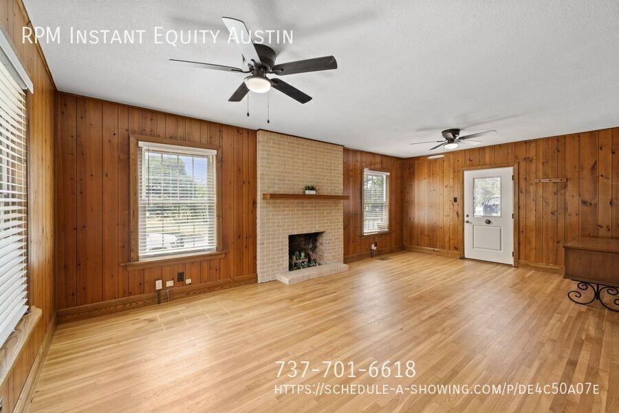 1013 E 38th 1/2 St - Photo 6 of 33