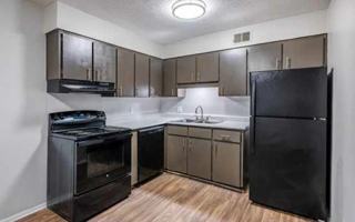 featured image of 320 Spruce St #28