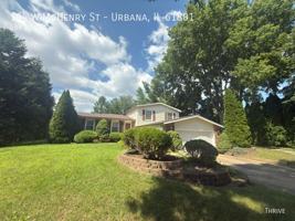featured image of 104 W Mchenry St