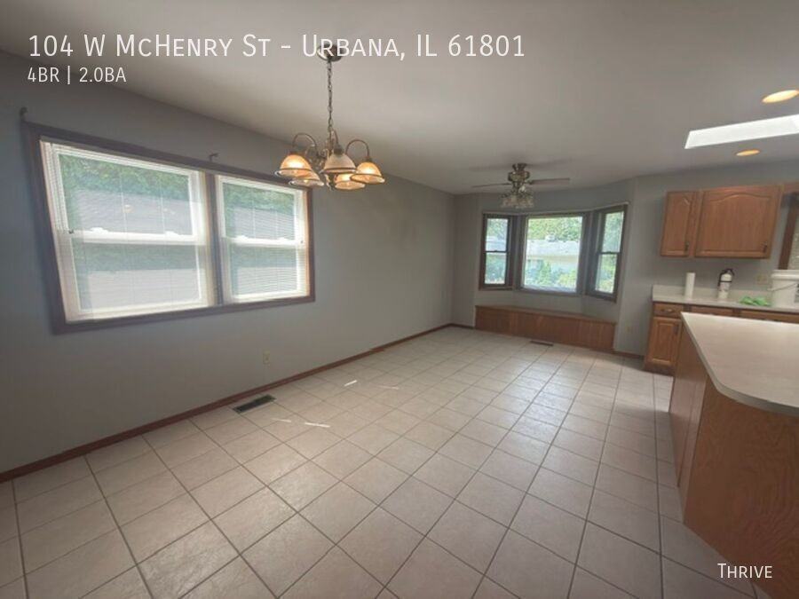 104 W Mchenry St - Photo 4 of 14