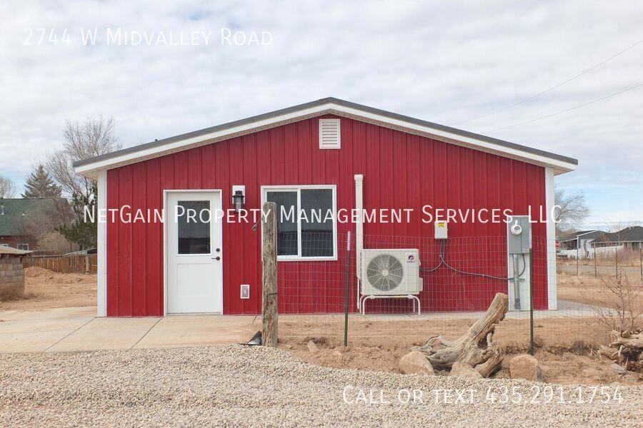 2744 W Midvalley Rd - Photo 2 of 13