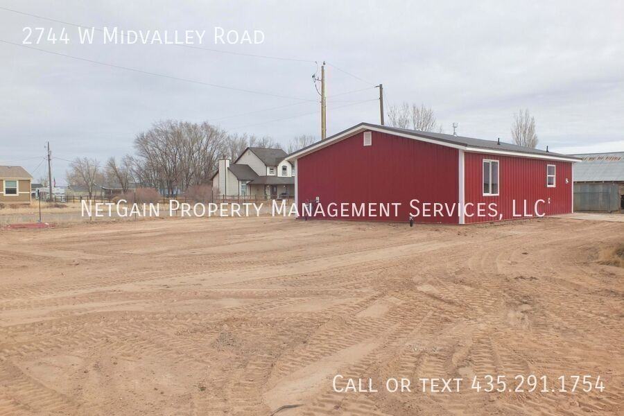 2744 W Midvalley Rd - Photo 5 of 13