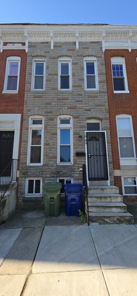 1009 W Fayette St - Photo 4 of 16