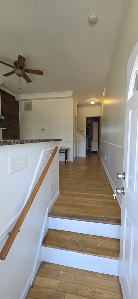 1009 W Fayette St - Photo 5 of 16