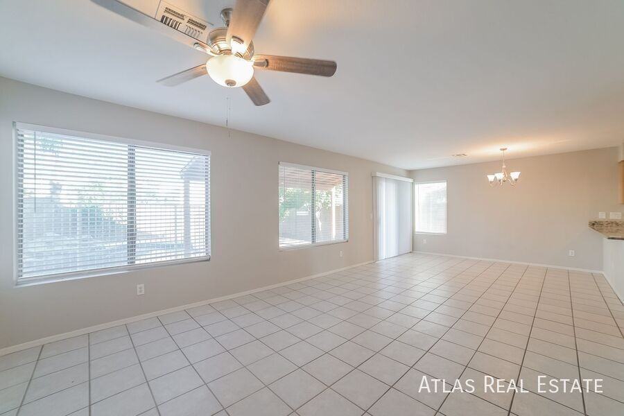 18021 N 147th Dr - Photo 3 of 24