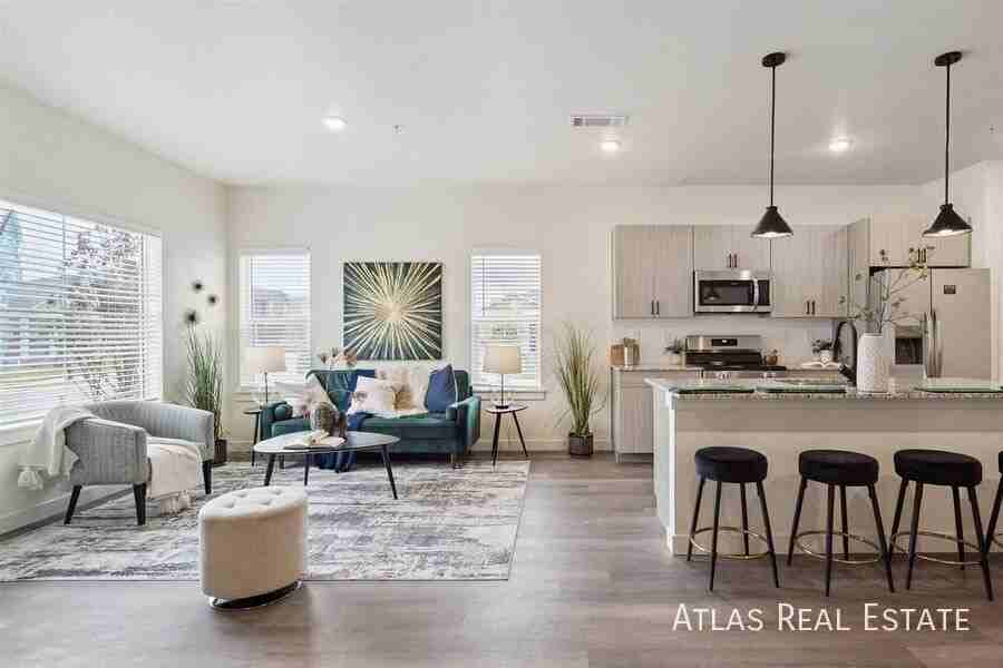 634 Homestead Ave #14-634 - Photo 5 of 50