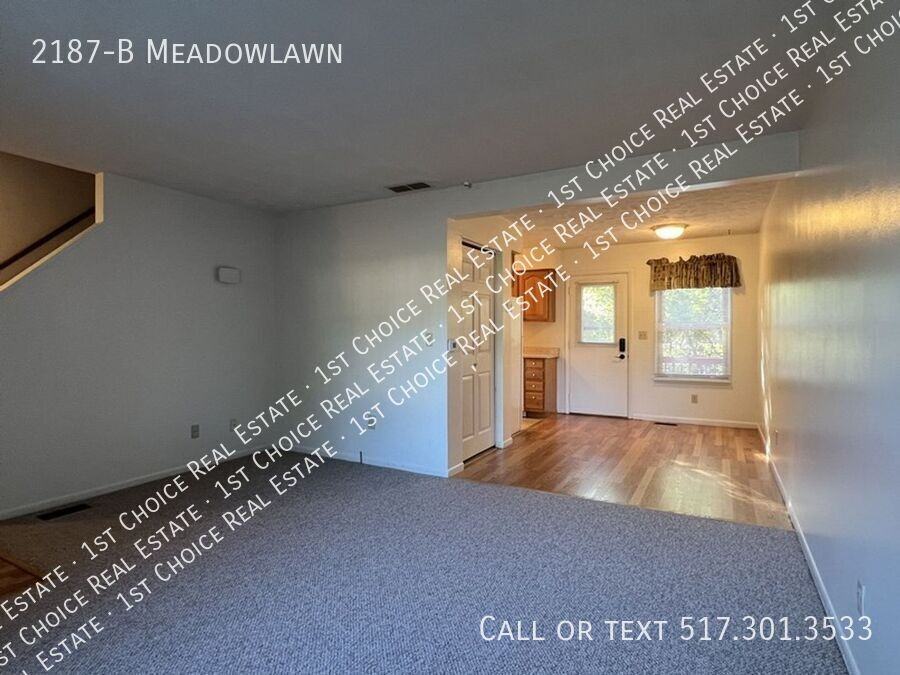 2187 Meadowlawn Dr Apt B - Photo 2 of 15