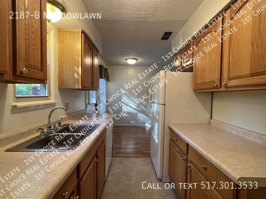 2187 Meadowlawn Dr Apt B - Photo 5 of 15