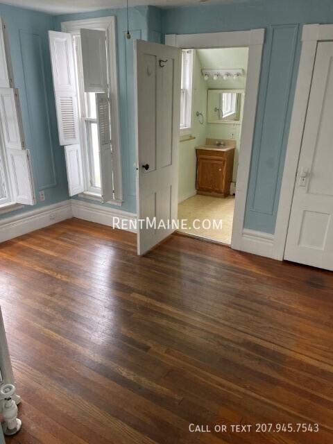 200 Center St #5 - Photo 3 of 8