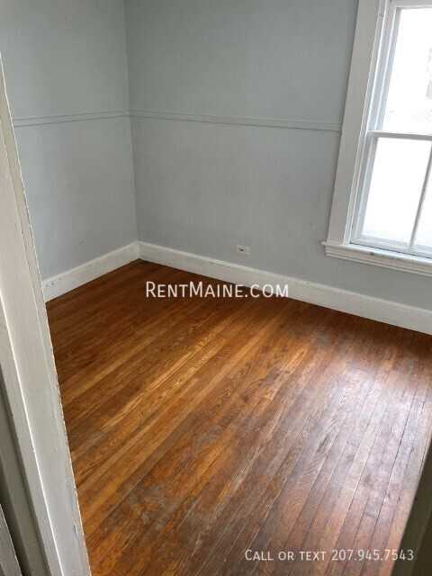 200 Center St #5 - Photo 7 of 8