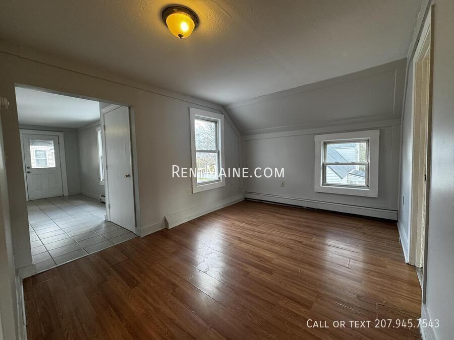 3 Carey Ln #2 - Photo 4 of 13
