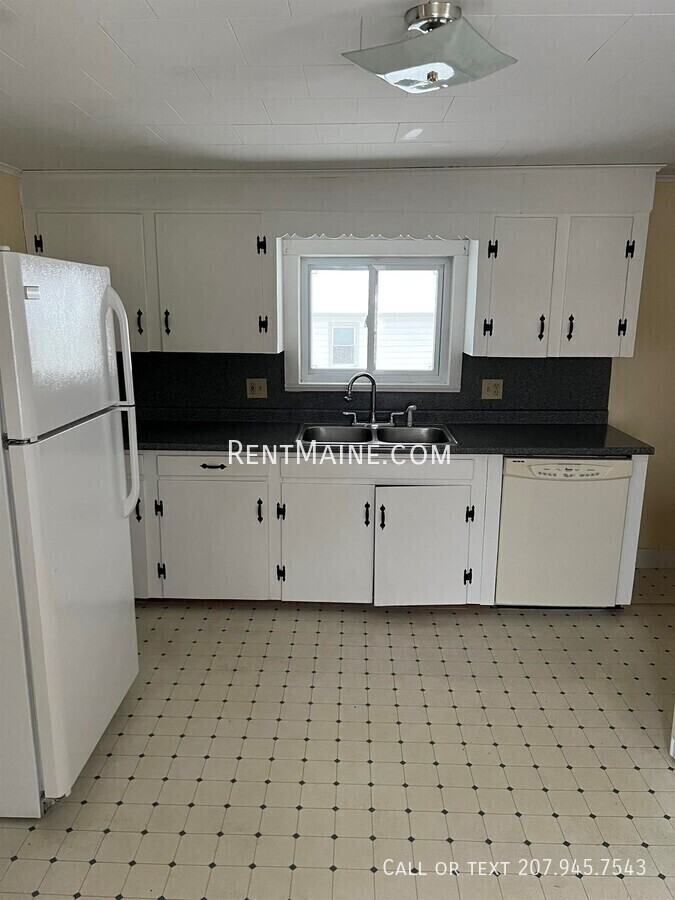 261 Birch St #2 - Photo 2 of 10