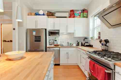 1420 Swann St Nw - Photo 5 of 18