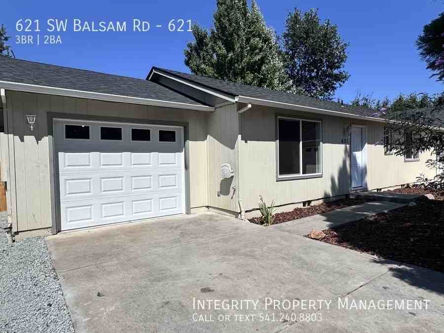 621 Sw Balsam Rd #621 - Photo 2 of 19