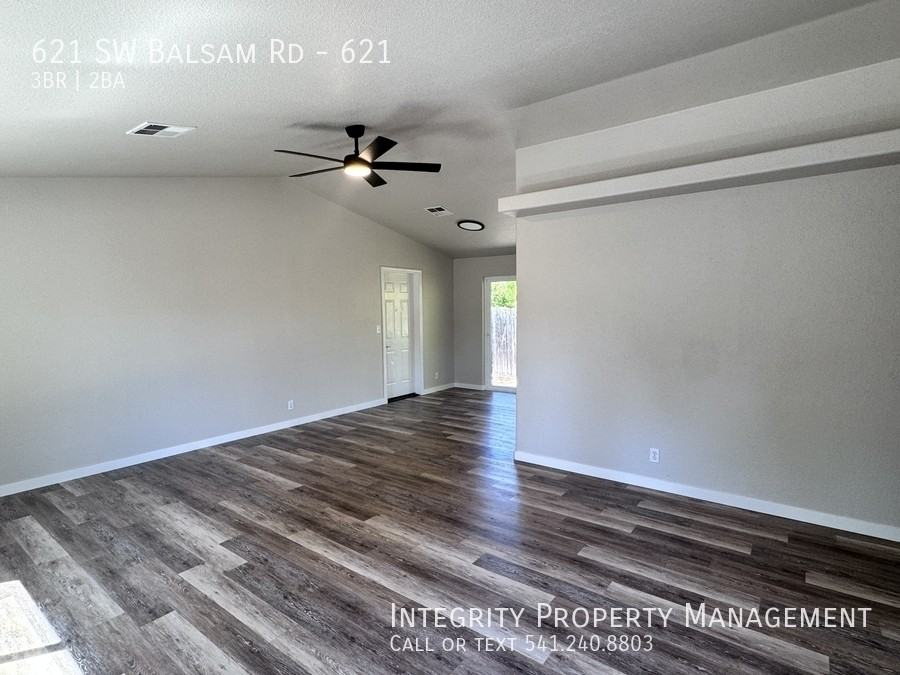 621 Sw Balsam Rd #621 - Photo 4 of 19
