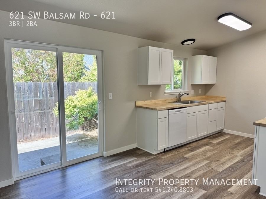 621 Sw Balsam Rd #621 - Photo 7 of 19