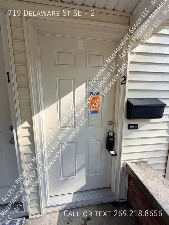719 Delaware St Se #2 - Photo 2 of 21