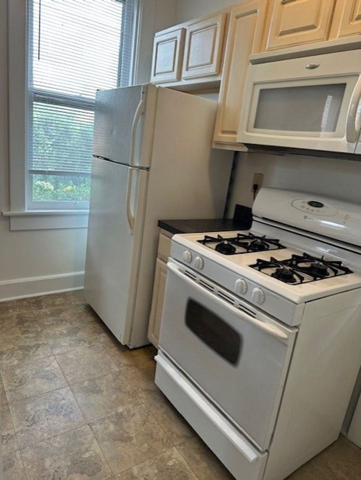 3445 Florence St #1 - Photo 5 of 9