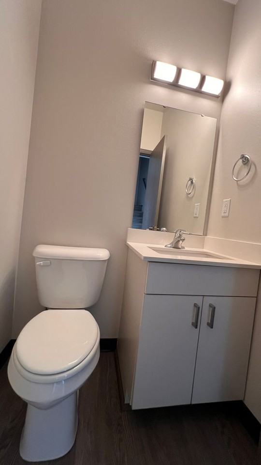 841 Greenfield Dr - Photo 6 of 17