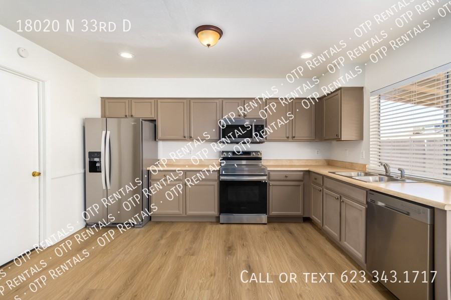 18020 N 33rd Dr - Photo 5 of 28