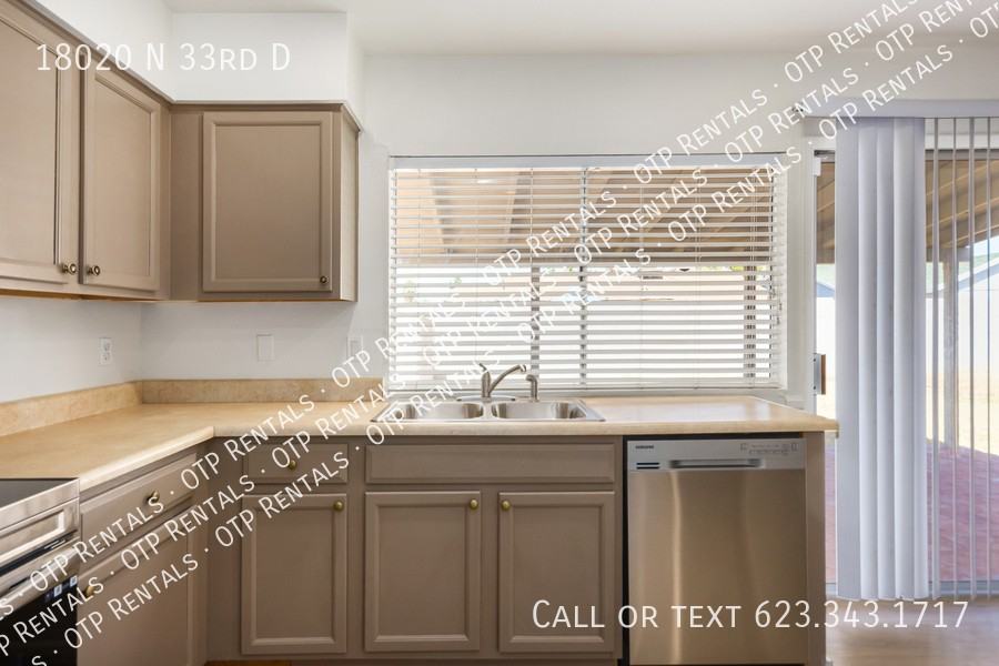 18020 N 33rd Dr - Photo 6 of 28