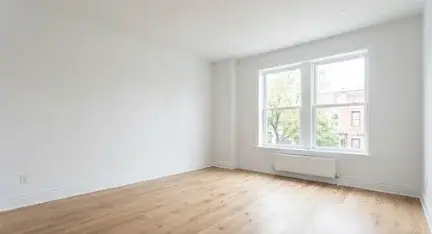 720 Anderson St - Photo 2 of 4