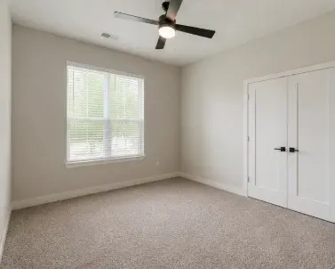 818 Singleton Blvd - Photo 3 of 4
