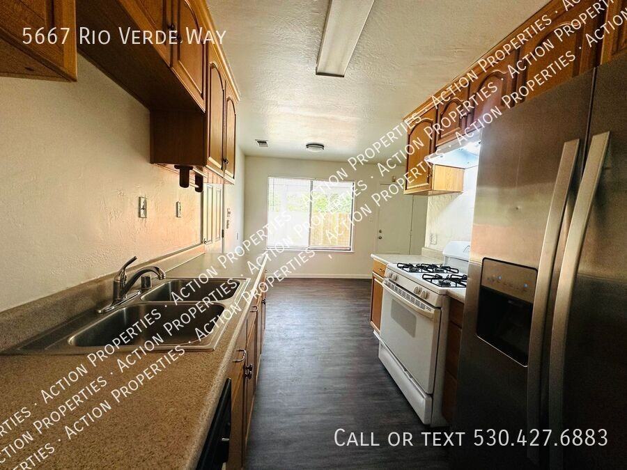 5667 Rio Verde Way - Photo 2 of 16