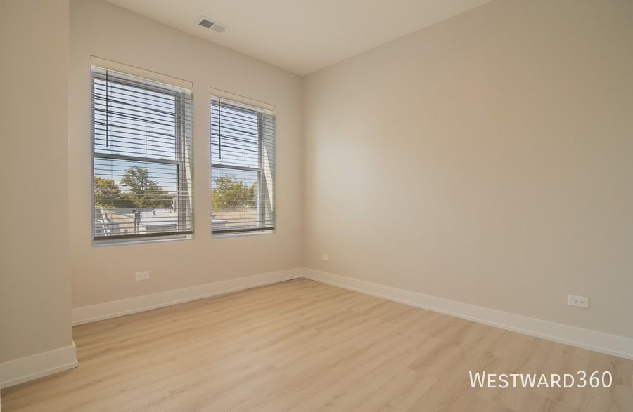 1546 N Homan Ave #1 - Photo 7 of 18