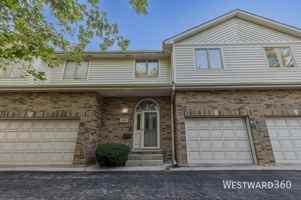 featured image of 3125 Lake Ave
