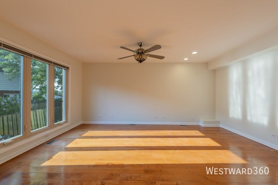 3125 Lake Ave - Photo 5 of 20