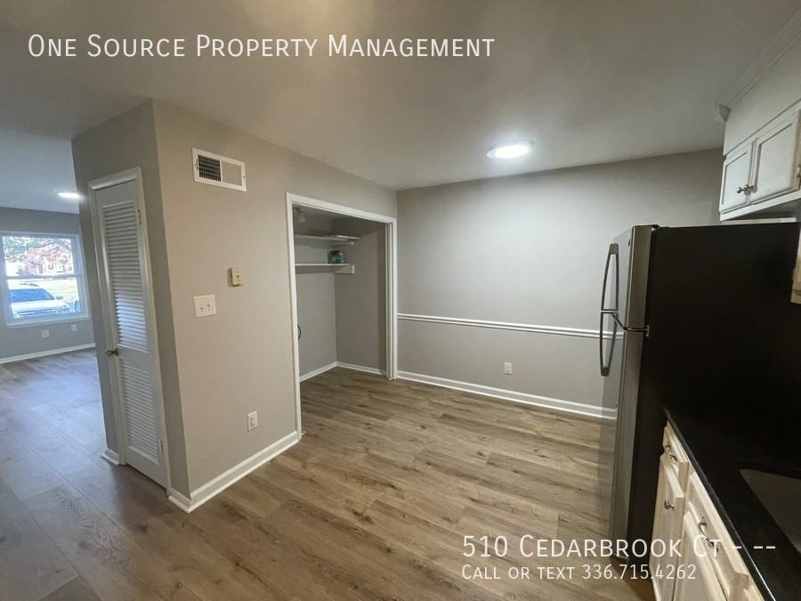 510 Cedarbrook Ct - Photo 5 of 20