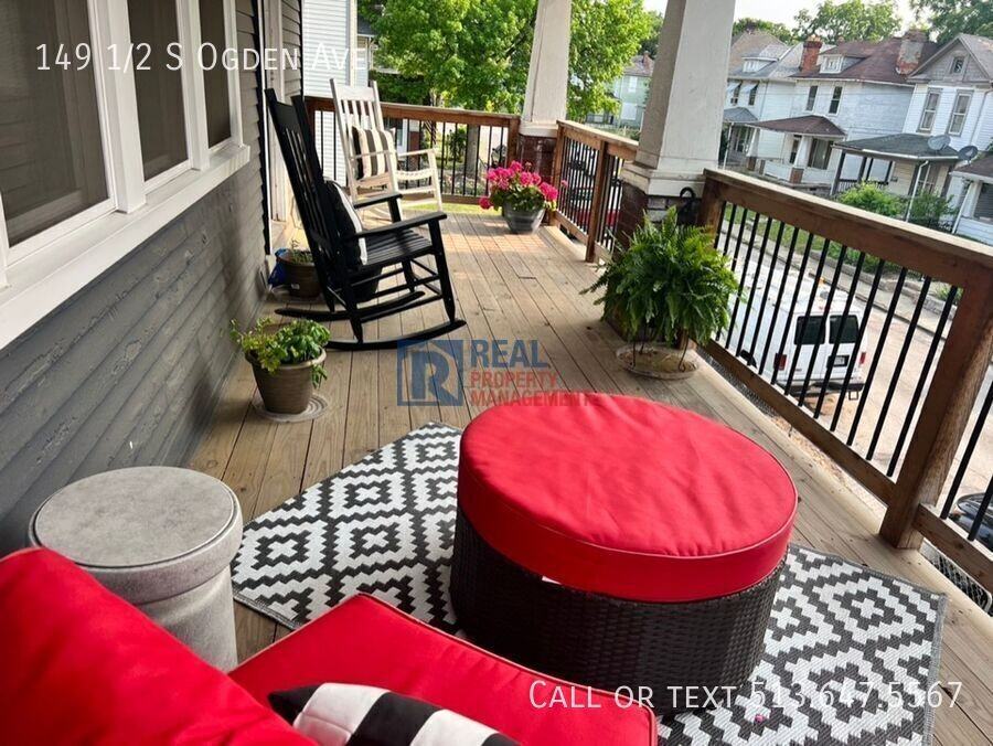 149 1/2 S Ogden Ave - Photo 3 of 32