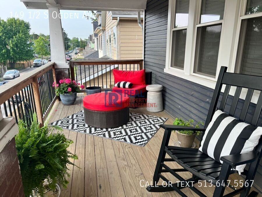 149 1/2 S Ogden Ave - Photo 4 of 32
