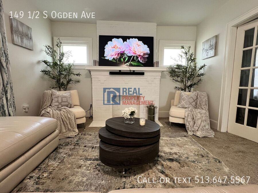 149 1/2 S Ogden Ave - Photo 6 of 32