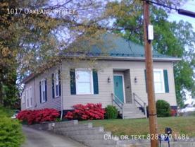 1017 Oakland St - Photo 1 of 1