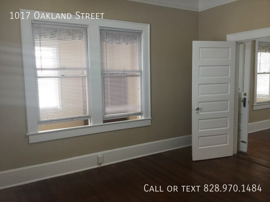 1017 Oakland St - Photo 7 of 15