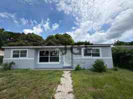 featured image of 1218 W 25th St