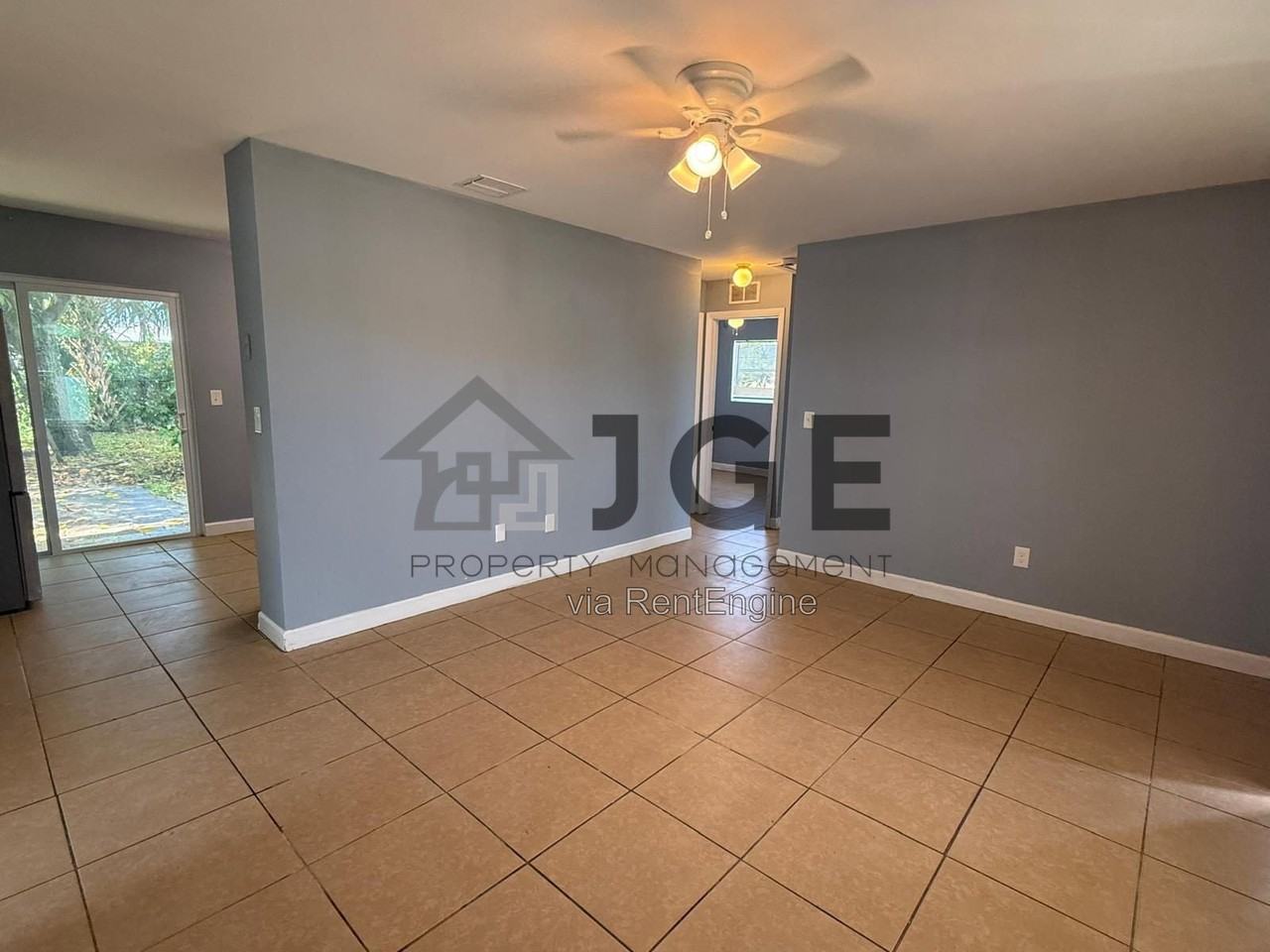 1218 W 25th St - Photo 2 of 11