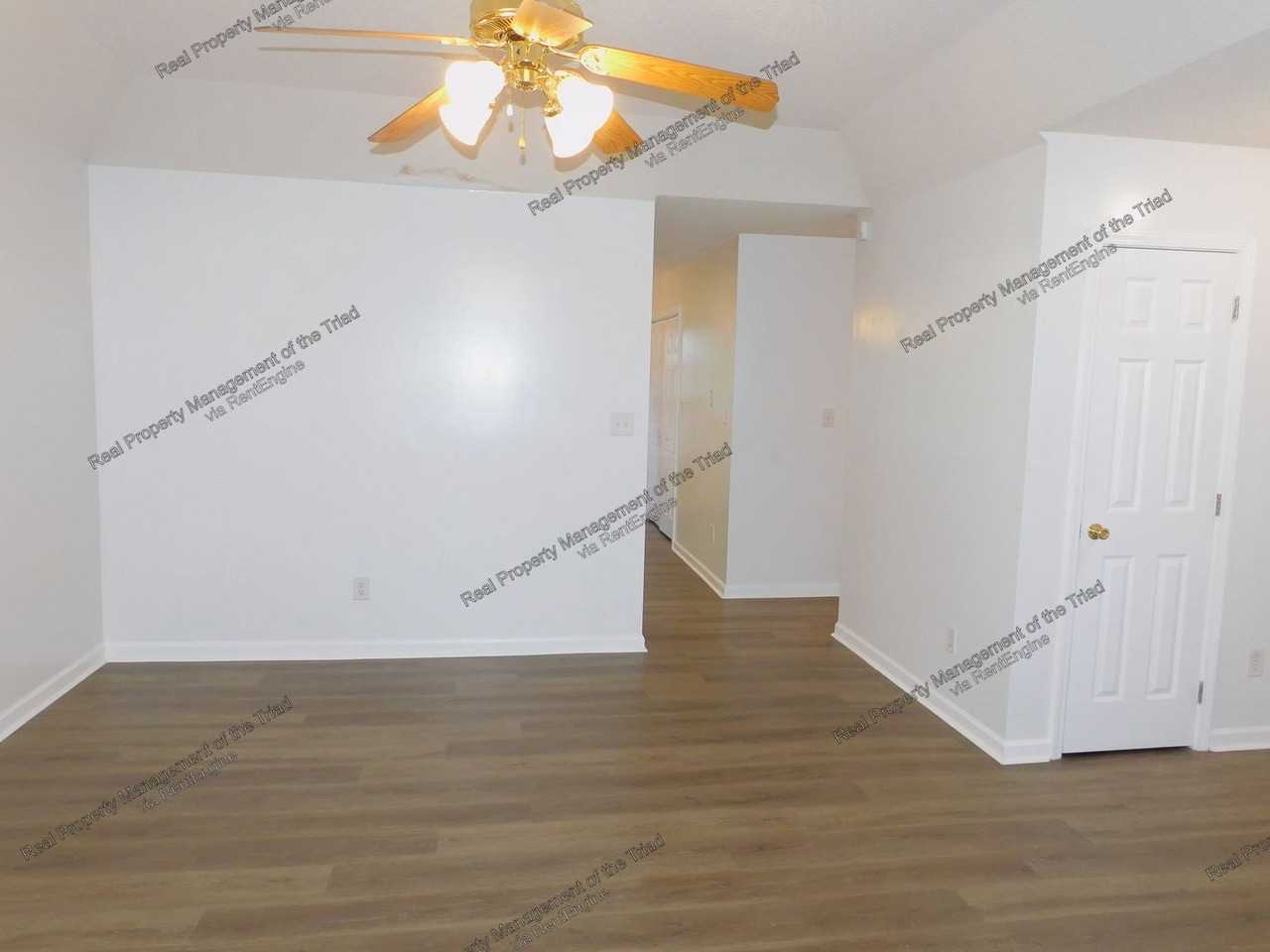 4720 Beckel Rd - Photo 7 of 24