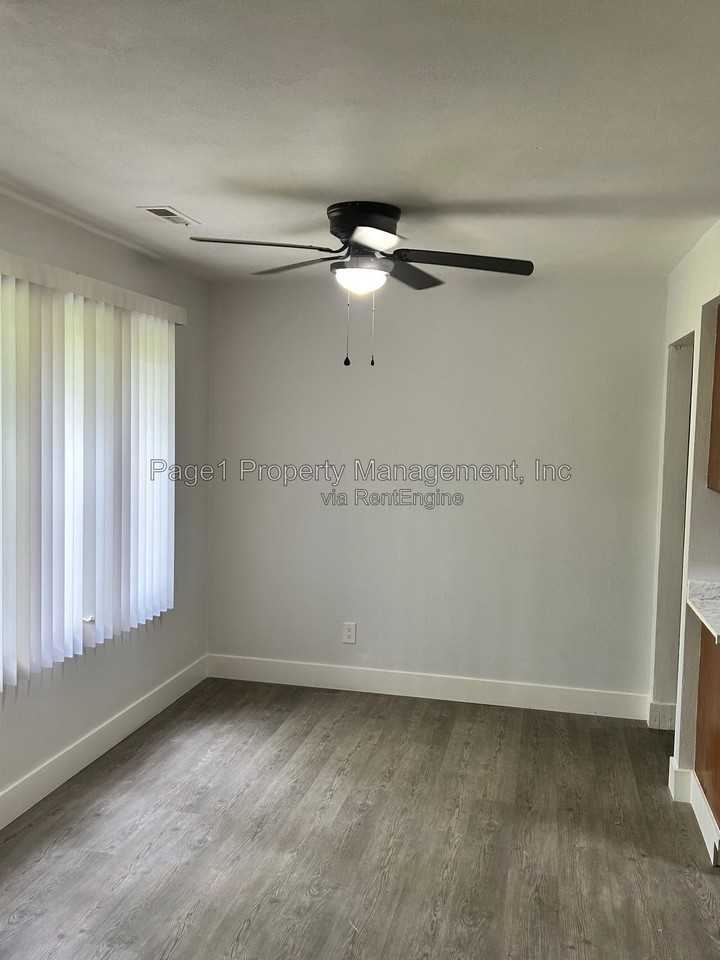 3821 Sage Dr #F - Photo 5 of 9