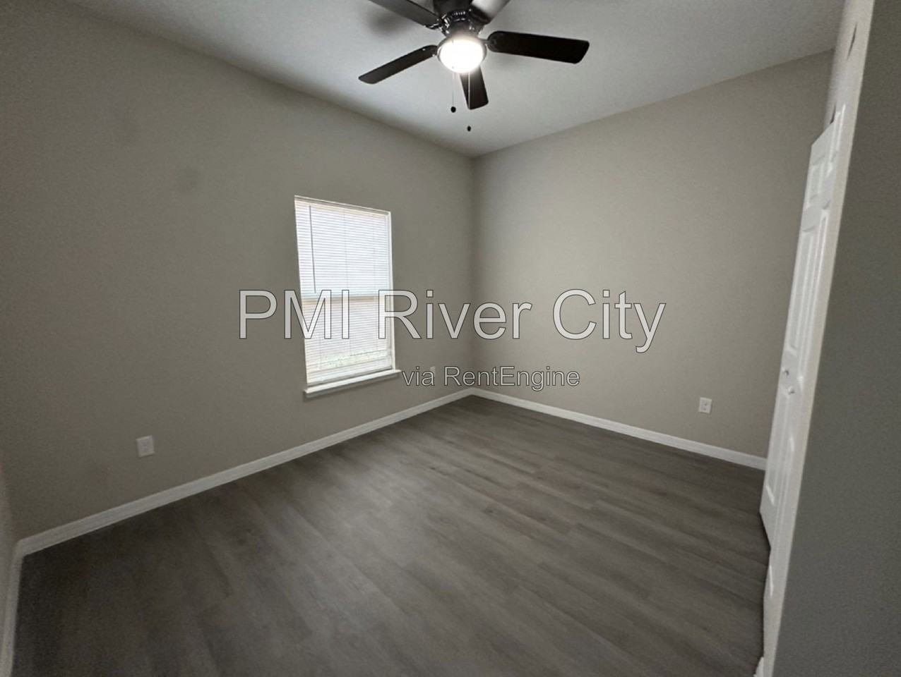 6715 Bakersfield Dr - Photo 4 of 14