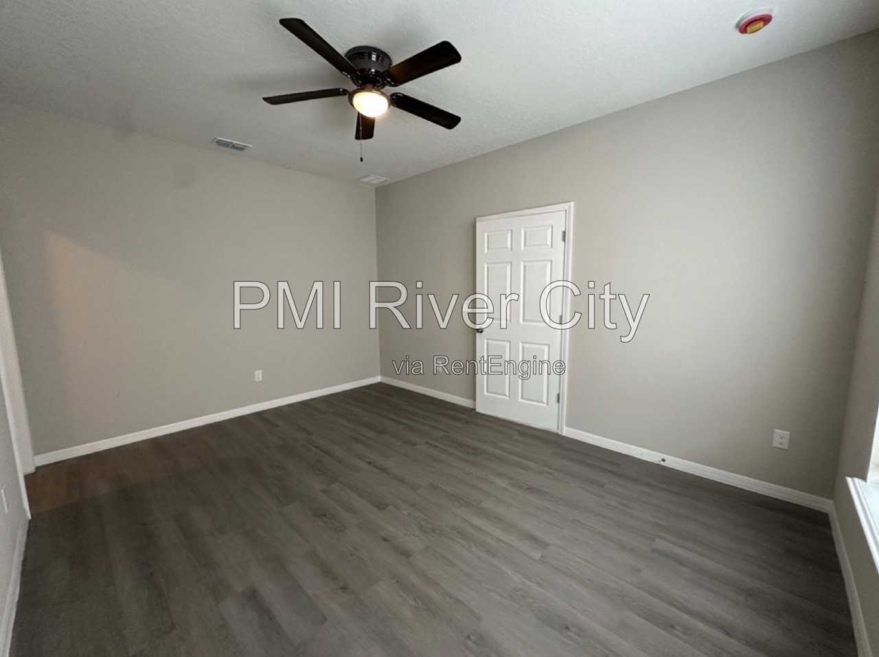 6715 Bakersfield Dr - Photo 7 of 17