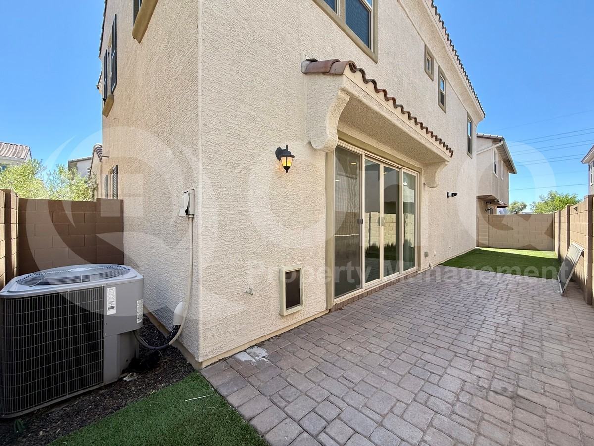 17222 N 9th Pl - Photo 5 of 50