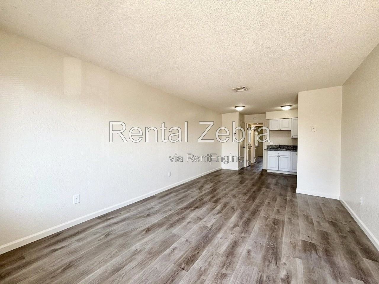 1189 Kelso St - Photo 4 of 12