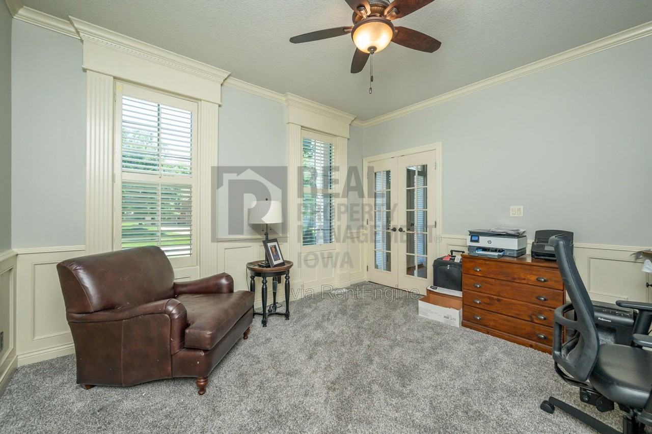 4631 Timberline Dr - Photo 3 of 22